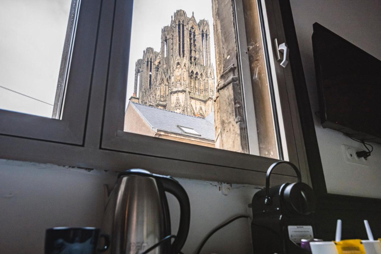 Apartmán Tournelles Vue Cathedrale- Maison Climatisee Du Xvie Siecle Classee Remeš Exteriér fotografie